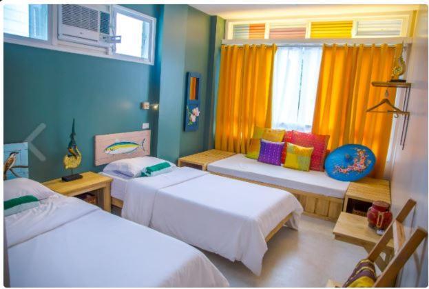 Flotsam And Jetsam Artist Beach Hostel San Juan (La Union) Exterior foto